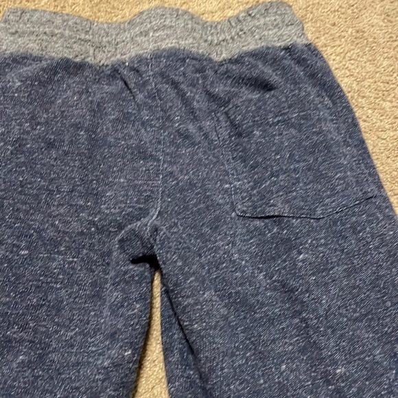 Capsule Sweats - Picture 6 of 6